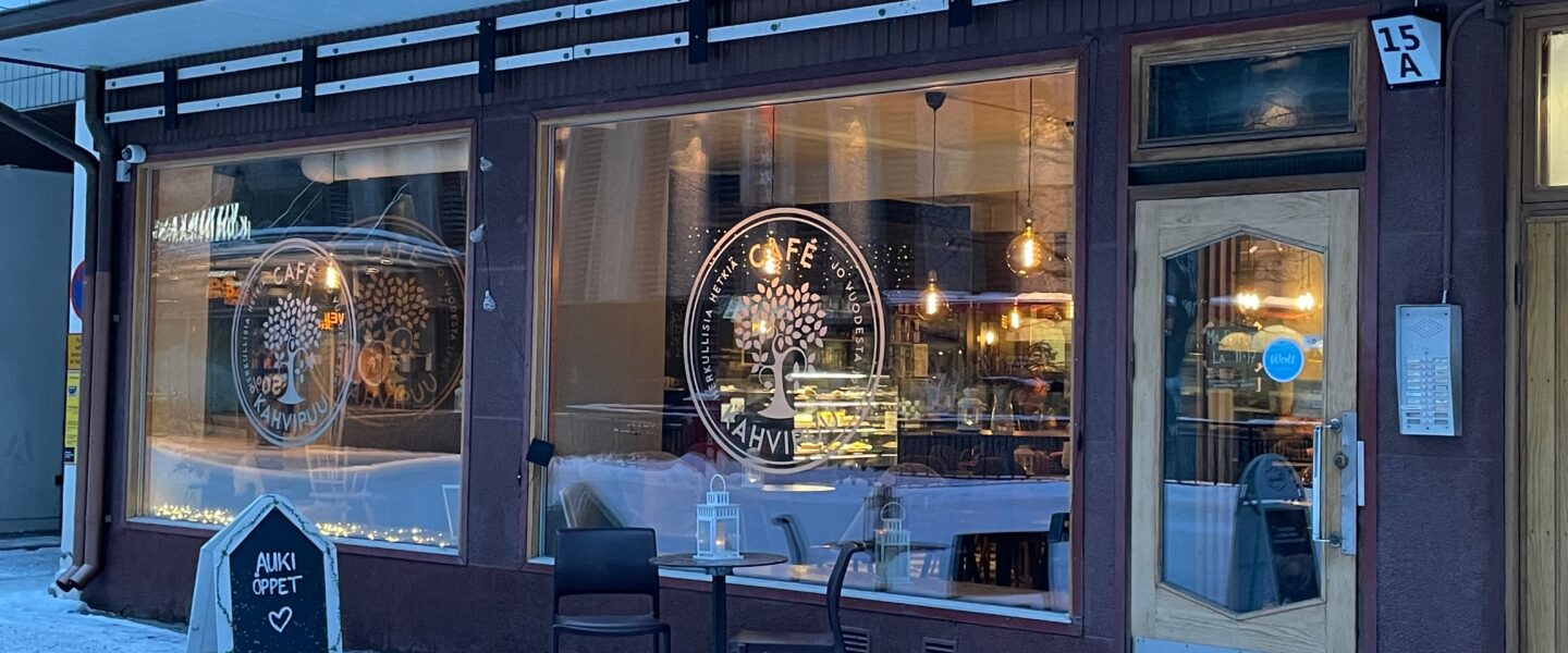 タンペレのおすすめカフェ　Café Kahvipuu　行ってみたよ
