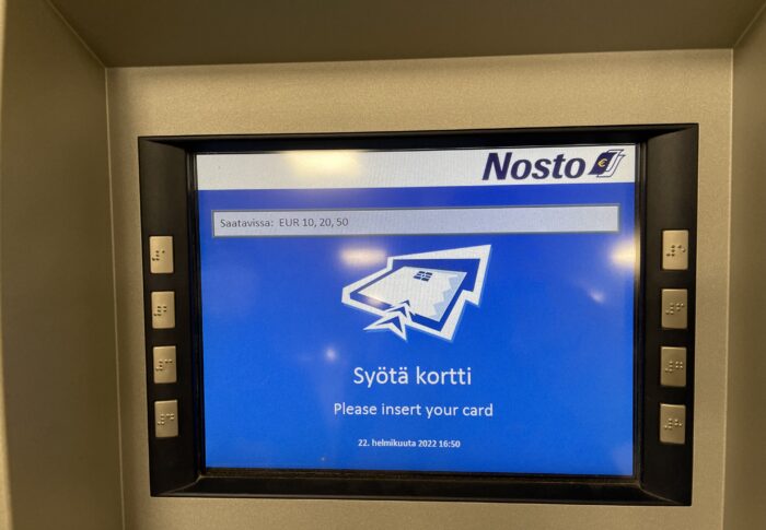 ATMの使い方　〜思っていた以上に現金が必要だった？！フィンランド生活備忘録〜